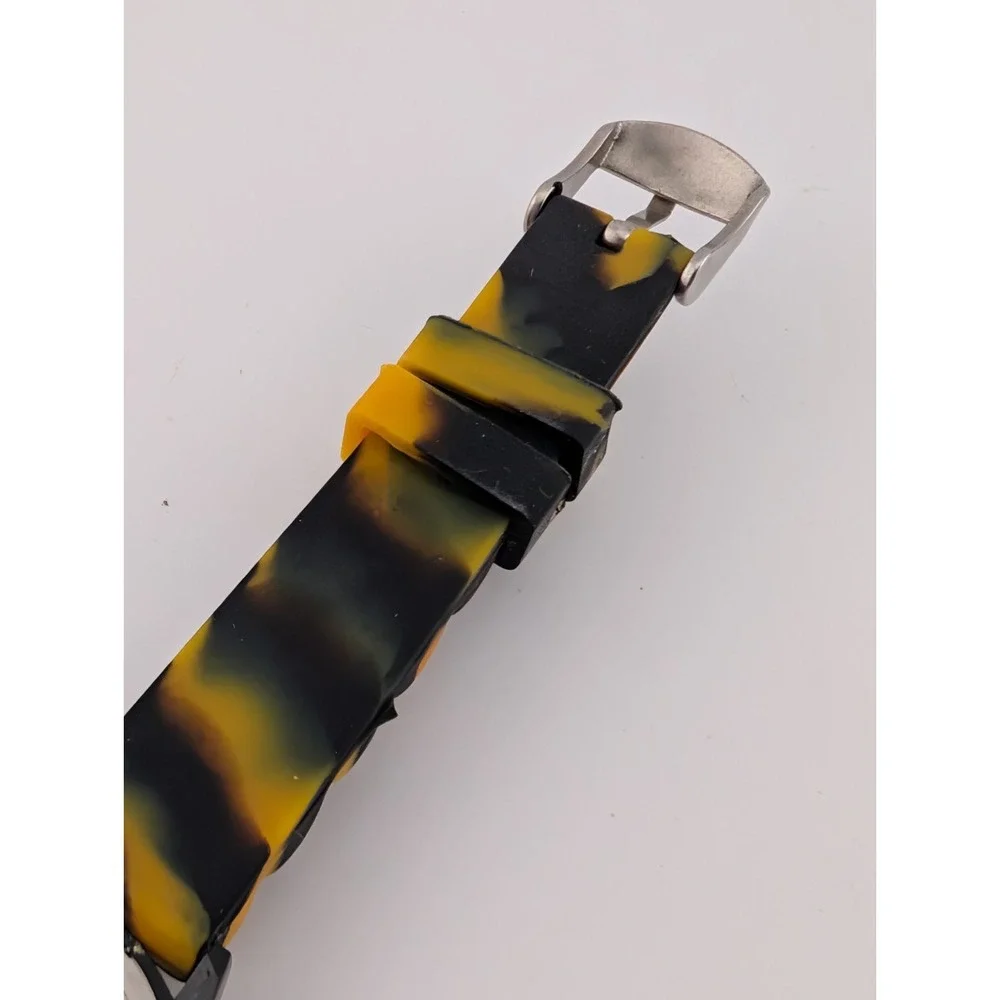 Geneva Watch Women 30mm Case Black & Yellow Silicone Band- New Battery